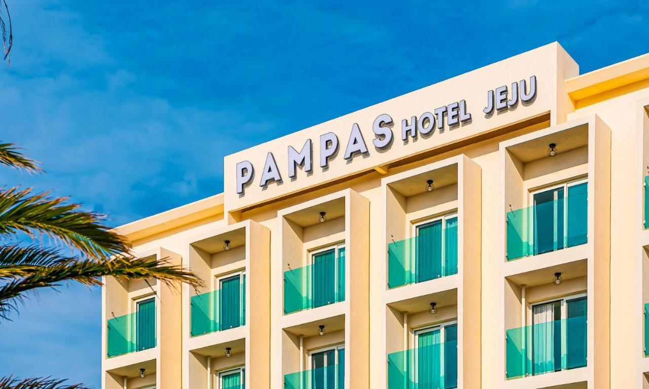 Pampas Hotel Jeju Bagian luar foto