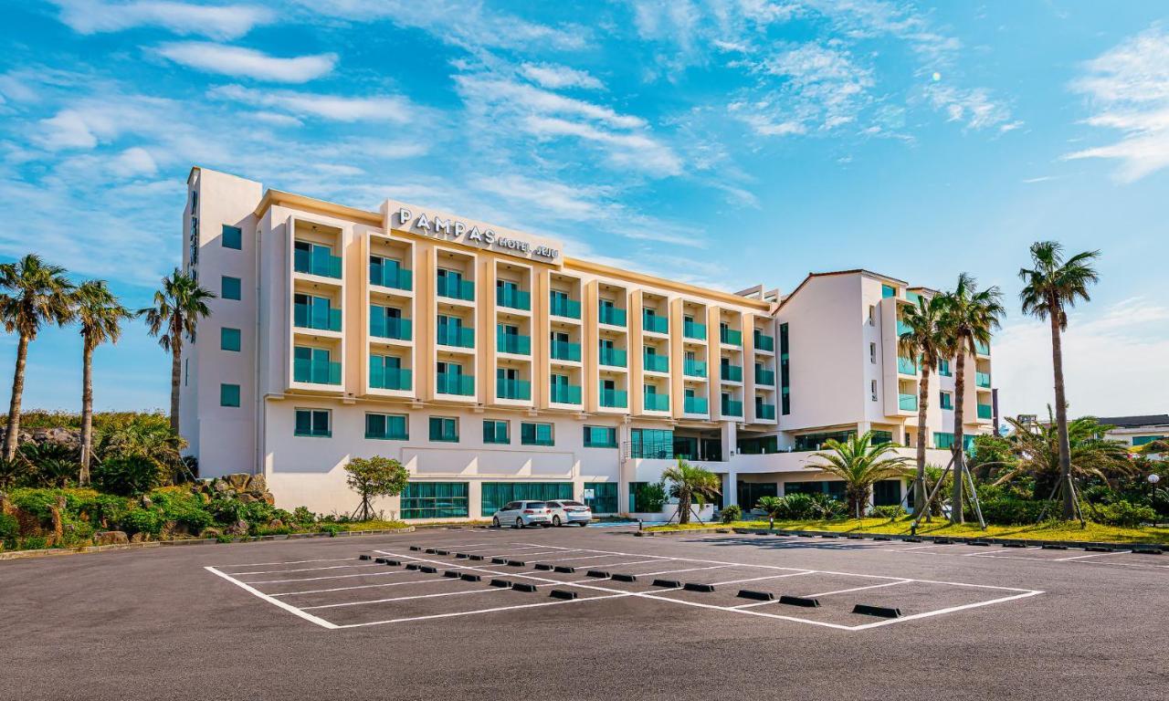 Pampas Hotel Jeju Bagian luar foto