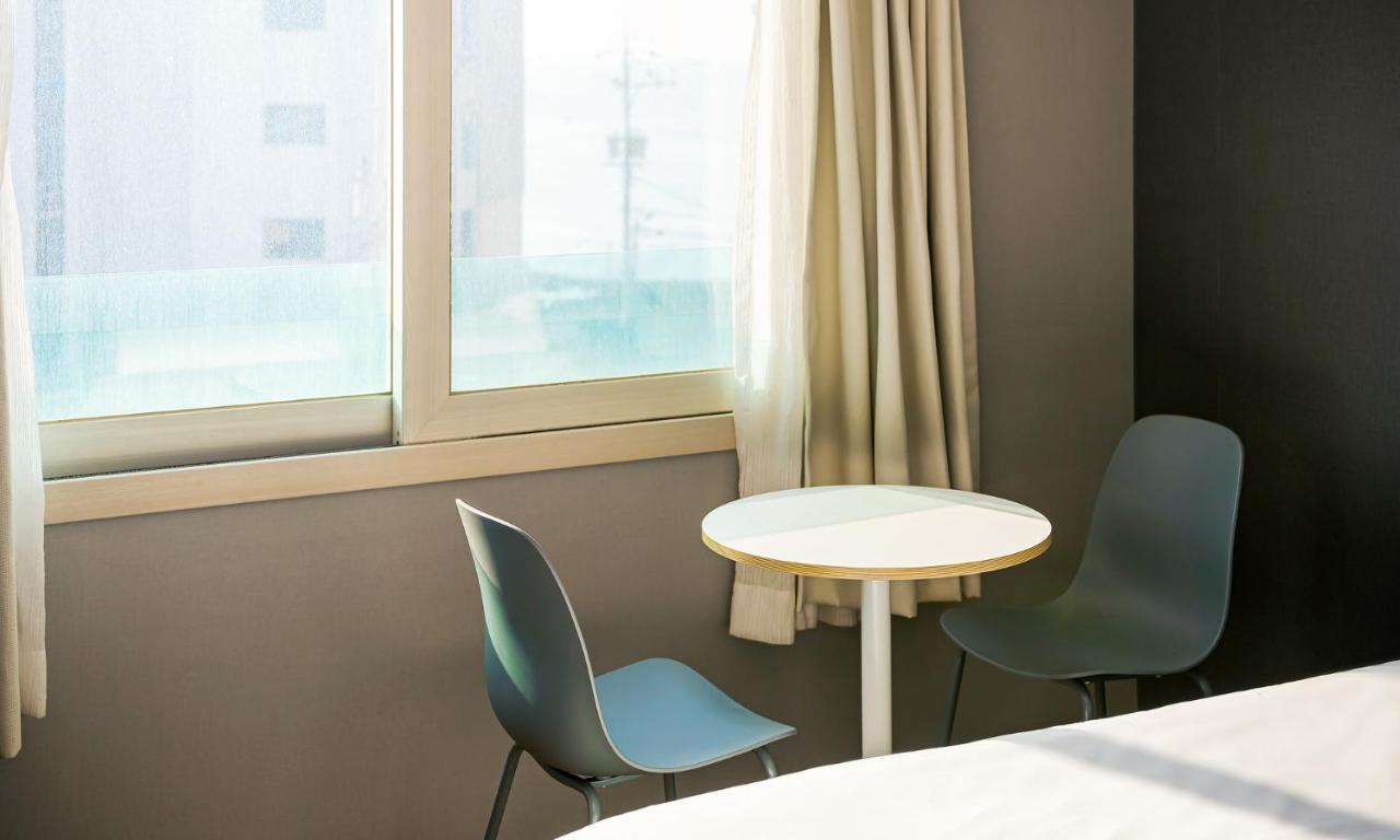 Pampas Hotel Jeju Bagian luar foto