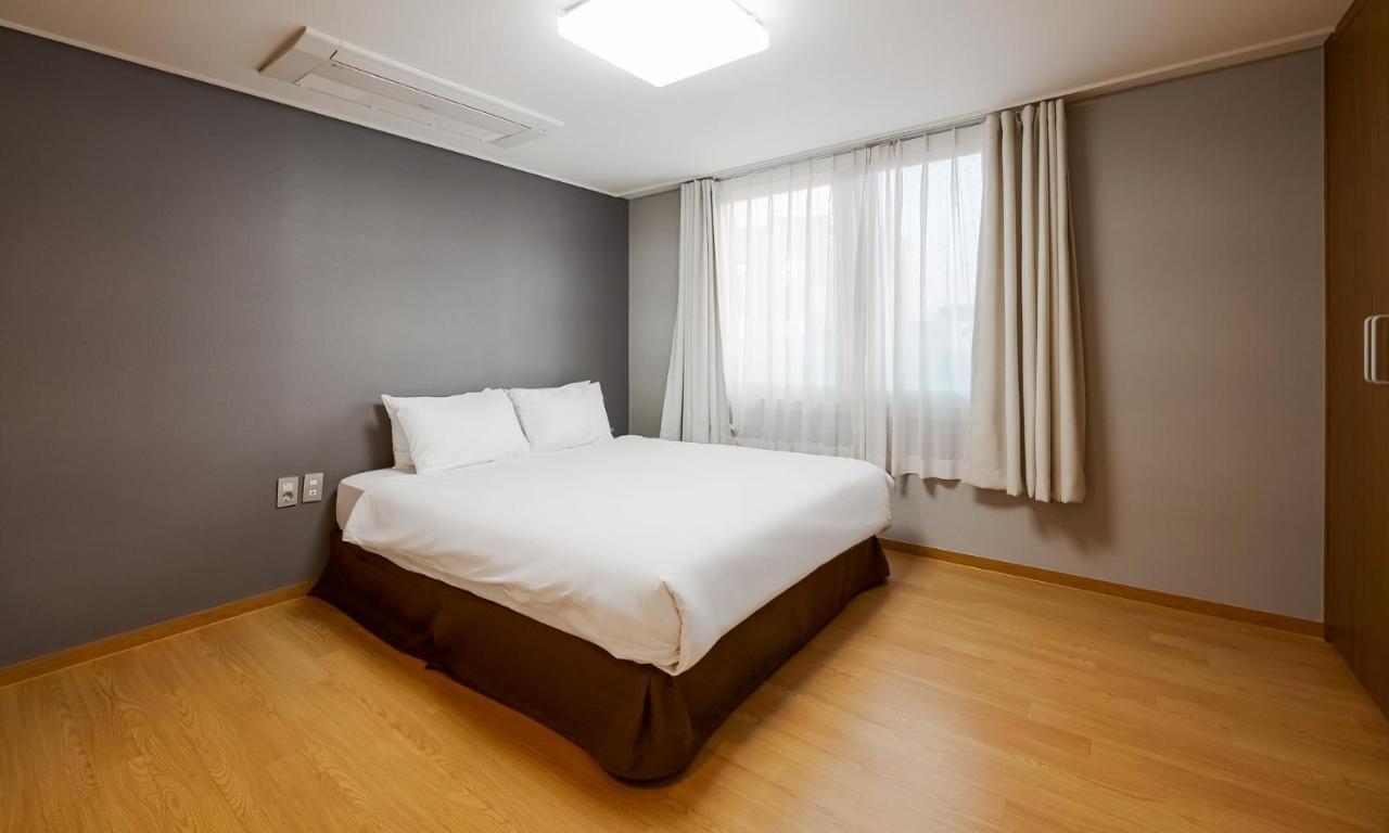 Pampas Hotel Jeju Bagian luar foto
